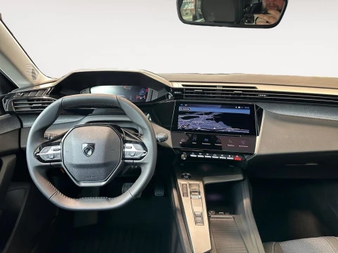 Peugeot 308 5P Allure Hybrid MHEV 145 e-DCS6