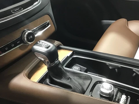 Volvo XC90 2.0 T8 AWD Plus Dark Recharge Auto