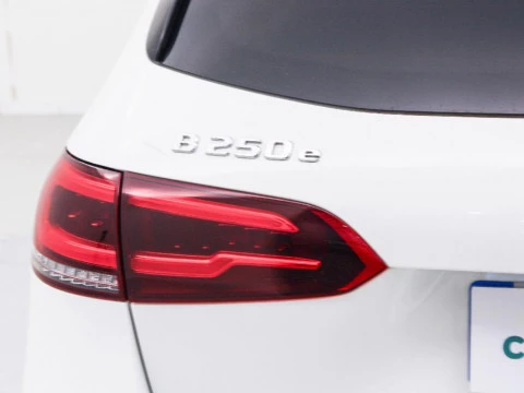 Mercedes-Benz Clase B 1.3 B 250 E 218 5P