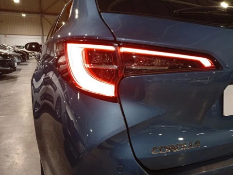 Toyota Corolla 1.8 125H BUSINESS E-CVT TOU SPORT