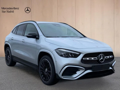 Mercedes-Benz GLA  250 e con tecnologia hibrida EQ