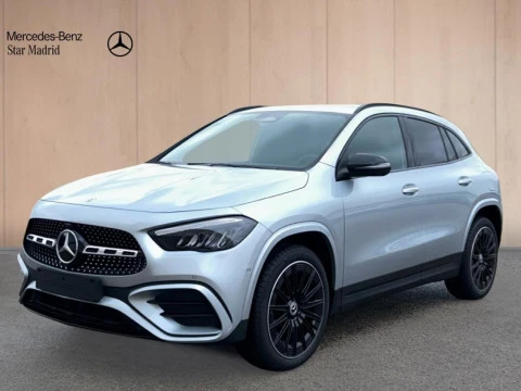 Mercedes-Benz GLA  250 e con tecnologia hibrida EQ
