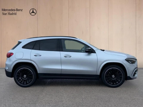 Mercedes-Benz GLA  250 e con tecnologia hibrida EQ
