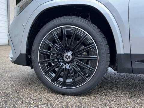 Mercedes-Benz GLA  250 e con tecnologia hibrida EQ