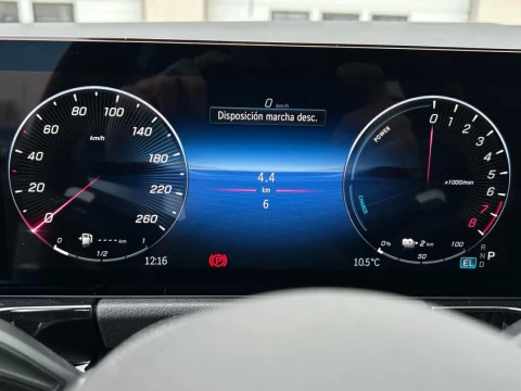 Mercedes-Benz GLA  250 e con tecnologia hibrida EQ