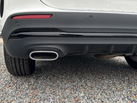 Mercedes-Benz GLA  200 d