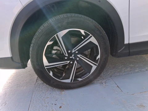 Mitsubishi Eclipse Cross PHEV Kaiteki 4WD