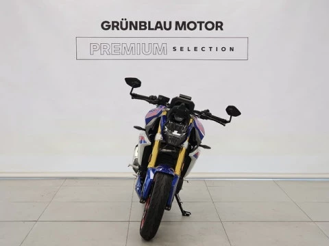 BMW Motorrad F 900 R 