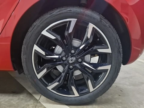 Renault Clio Techno E-Tech full hybrid 145 (103kw)