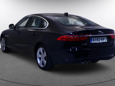 Jaguar XF sedan 2.0D 132KW PRESTIGE AUTO 4P