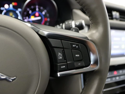 Jaguar XF sedan 2.0D 132KW PRESTIGE AUTO 4P