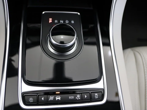 Jaguar XF sedan 2.0D 132KW PRESTIGE AUTO 4P
