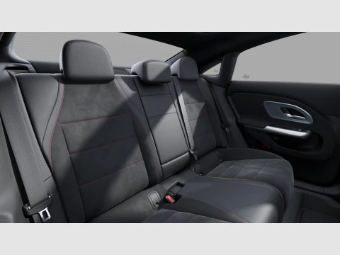 Mercedes-Benz CLA  180 con tecnologia hibrida