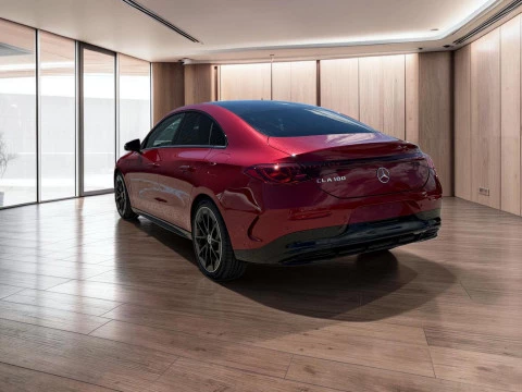Mercedes-Benz CLA  180 con tecnologia hibrida
