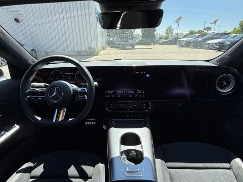 Mercedes-Benz CLA  180 con tecnologia hibrida