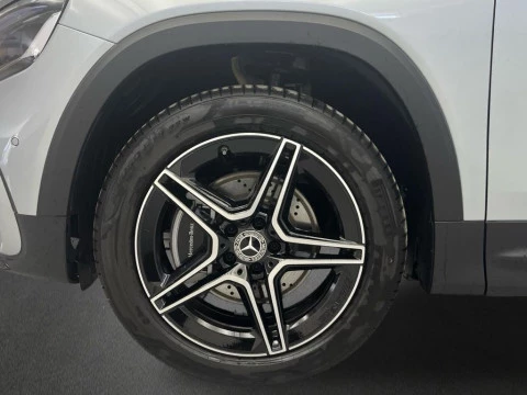 Mercedes-Benz GLB 200 d