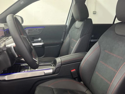 Mercedes-Benz GLB 200 d