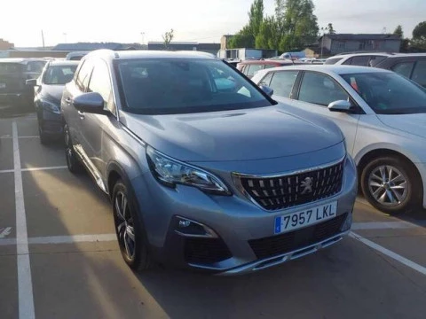Peugeot 3008 1.5 BlueHDi 96kW (130CV) S&S Allure