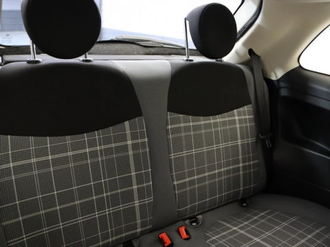 Fiat 500 1.2 LOUNGE EU6 3P