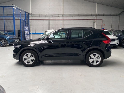 Volvo XC40 1.5 T2 MOMENTUM CORE 5P