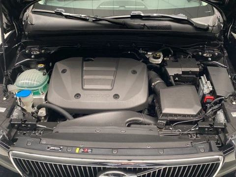 Volvo XC40 1.5 T2 MOMENTUM CORE 5P