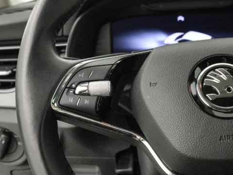 Skoda Scala 1.0 TSI 70KW ESSENCE 95 5P