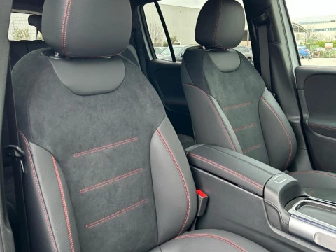 Mercedes-Benz GLB  200 d