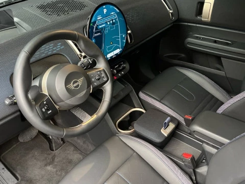 MINI Countryman D 120 kW (163 CV)