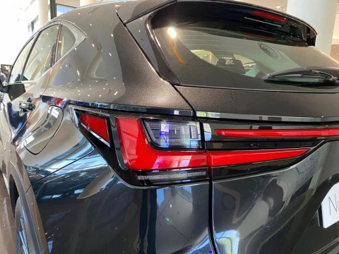 Lexus NX 350h Premium 2WD