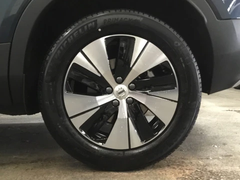 Volvo XC40 XC40 CORE B3 MILD HYBRID GASOLINA