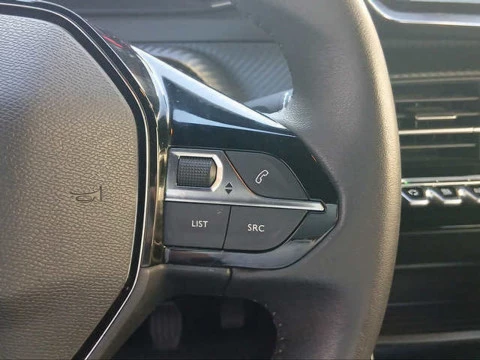 Peugeot 2008 Puretech 100 S&S Active Pack 75 kW (100 CV)