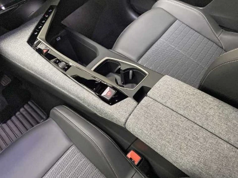 Peugeot 5008 Nuevo  Allure HYBRID 136 eDCS6