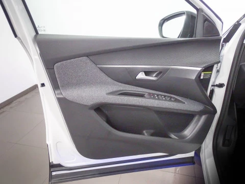 Peugeot 3008 1.2 PureTech 96KW S&S Active Pack