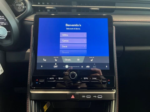 Lexus LBX 1.5 136cv HEV Emotion