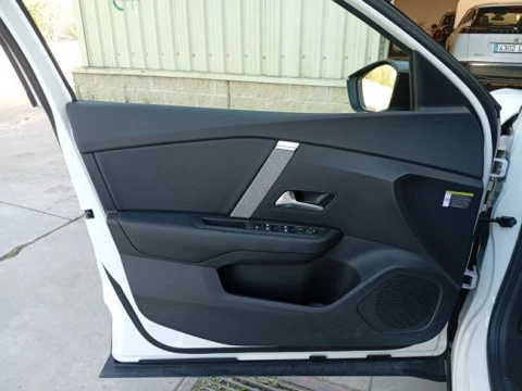 Citroën C4 BlueHDi 130 S&S EAT8 Feel Pack