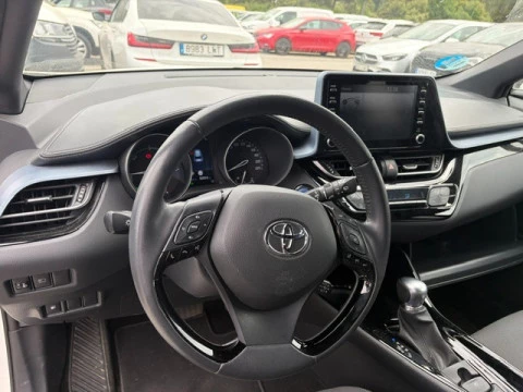 Toyota C-HR 2.0 180H Advance