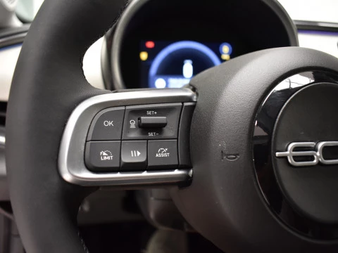 Fiat 600 600e La prima 54kwh 115kw (156cv)