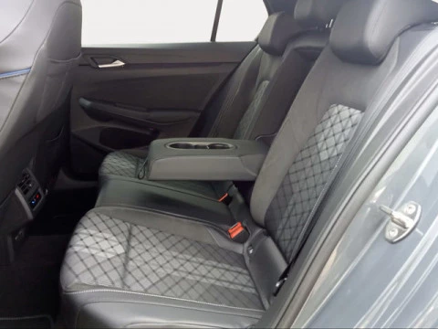 Volkswagen Golf R-Line 2.0 TDI 110 kW (150 CV) DSG