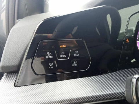 Volkswagen Golf R-Line 2.0 TDI 110 kW (150 CV) DSG