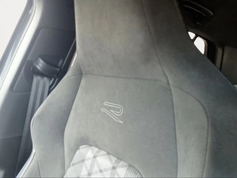 Volkswagen Golf R-Line 2.0 TDI 110 kW (150 CV) DSG
