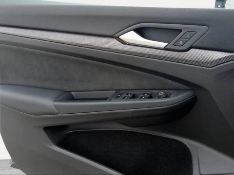 Volkswagen Golf R-Line 2.0 TDI 110 kW (150 CV) DSG