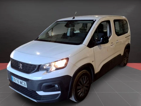 Peugeot Rifter Combi Active 100 CV BLUEHDI Peugeot Rifter Combi Active 100 CV BLUEHDI