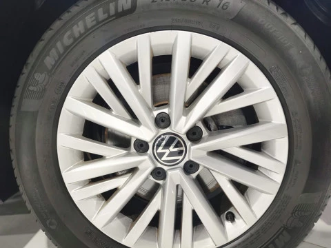 Volkswagen T-Roc Edition 1.0 TSI 81kW (110CV)