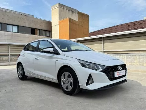 Hyundai i20 ESSENCE 1.0 TGDI 100CV 48V 5P