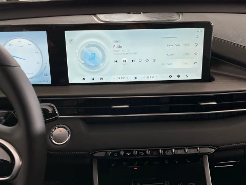 EBRO S400 1.5 DHE HEV Excellence CVT