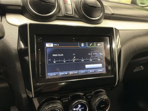 Suzuki Swift 1.0 GLE 82 kW (111 CV)