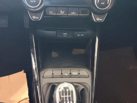 Kia Stonic 1.0 T-GDI MHEV IMT 74KW DRIVE 5P