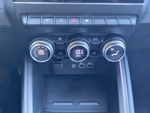 Renault Clio techno Eco-G 100cv (74kW)