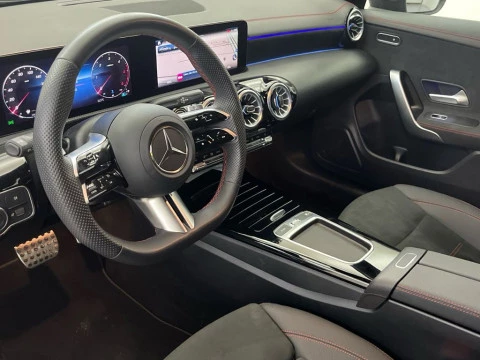 Mercedes-Benz CLA 220 D DCT