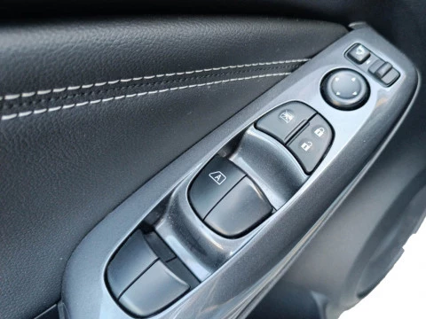 Nissan Juke 1.0 DIG-T 84KW N-CONNECTA 5P